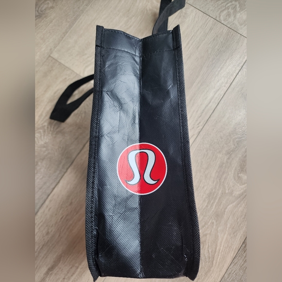 4/$45 - Lululemon reusable tote bags set of three - Picture 2 of 12